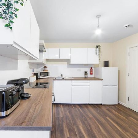 Isleworth Suites - Tw7 Bagian luar foto