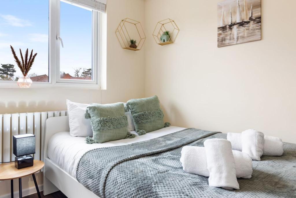 Isleworth Suites - Tw7 Bagian luar foto